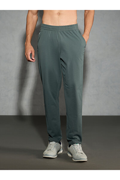 Technosport By Styli Men Solid Relaxed Fit Trackpants