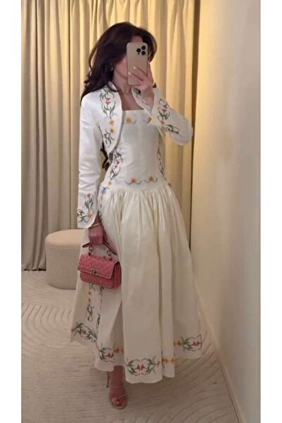 leon Two-piece dress with computer embroidery 2026