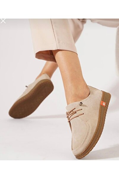 Ayzen Bej Süet Bağcıklı Kadın Günlük Ayakkabı – Hafif ve Rahat Casual Model