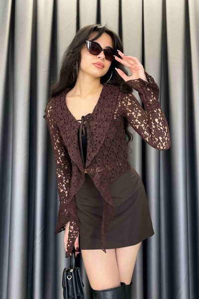 Noa&Noa بلوزة نوا نوا ذات أربطة من الدانتيل - بني