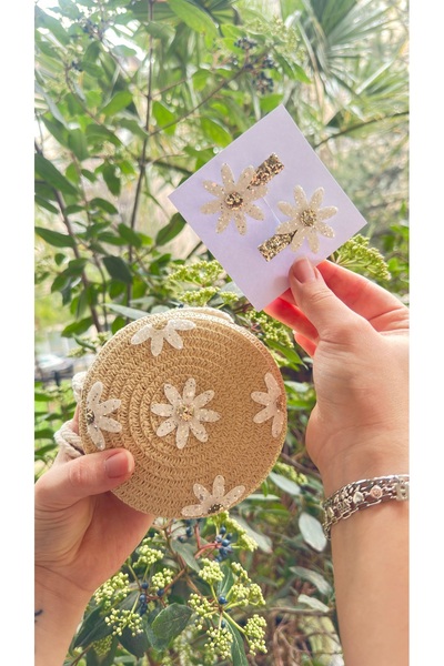 Toka Perisi Girl's Straw Ecru Daisy Figured Shoulder Bag and Buckle Set – Hol...