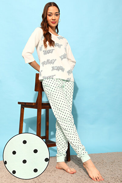 Clovia بلوزة بيضاء وبنطال رياضي أزرق فاتح من Print Me Pretty - قطن 100%