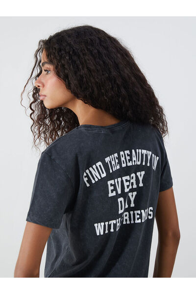 LC Waikiki طاقم الرقبة تي شيرت المرأة