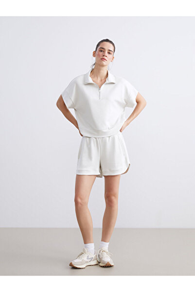 LC Waikiki شورت نسائي من Özmarka للموسم الجديد بخصر مطاطي