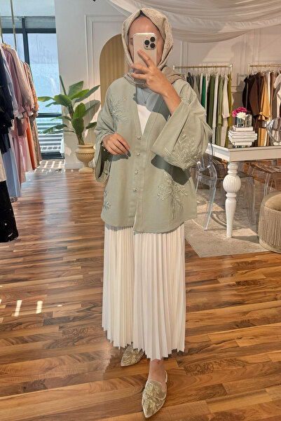 Rukayyel Satin Pleated Skirt - Ecru