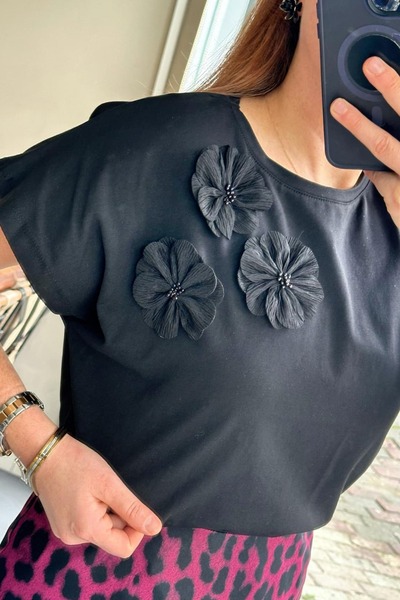 Pulli Collection 3D Embossed Floral Detailed White Basic T-Shirt