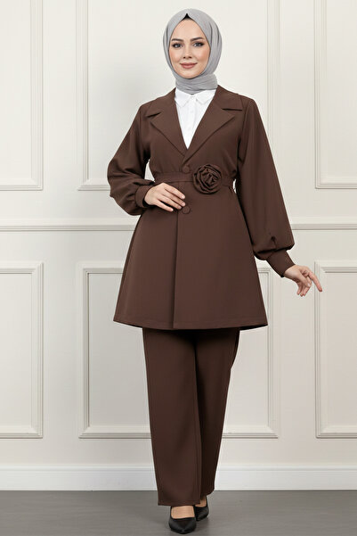 FERHEL Women's Belted Rose Detailed Dabıl Crepe Fabric Jacket and Trousers Se...