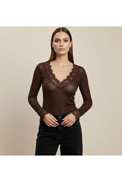 Meşe Moda Women's Transparent Lace Detailed V-Neck Long Sleeve Blouse