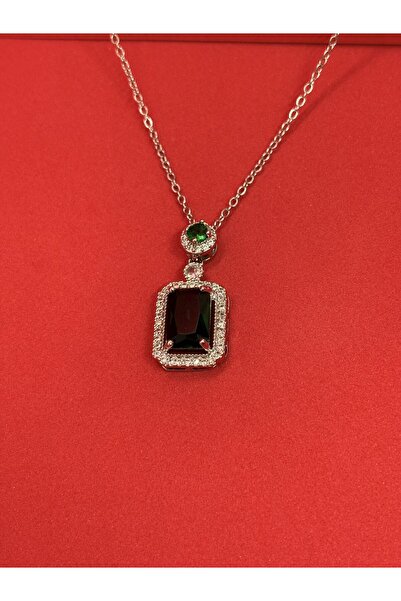 Melisa Takı & Aksesuar Silver Necklace with Emerald Stone