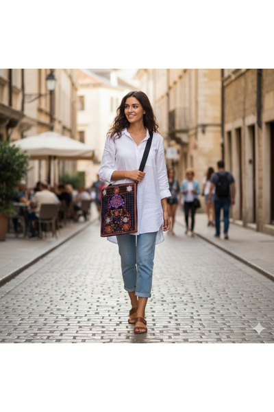 Giftcandor حقيبة مخملية متوسطة الحجم مع مرآة