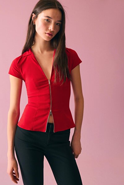 Bershka Kısa kollu fermuarlı baskılı gömlek