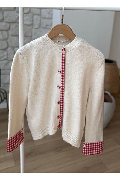 Butik Kadın Pötikare Kol Detaylı Garnili Triko Hırka