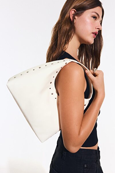 Bershka Suni deri zımbalı omuz çantası