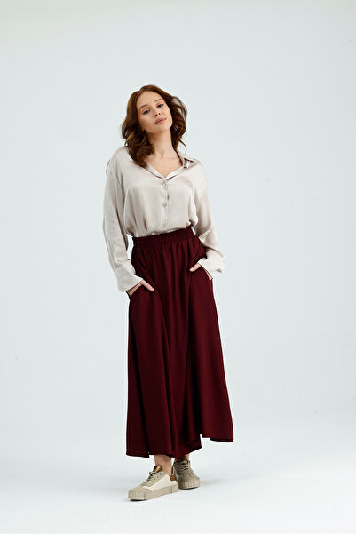 VOICTEC Women's Elastic Waist Strawberry Fabric Skirt with Pockets (Size 38/4...