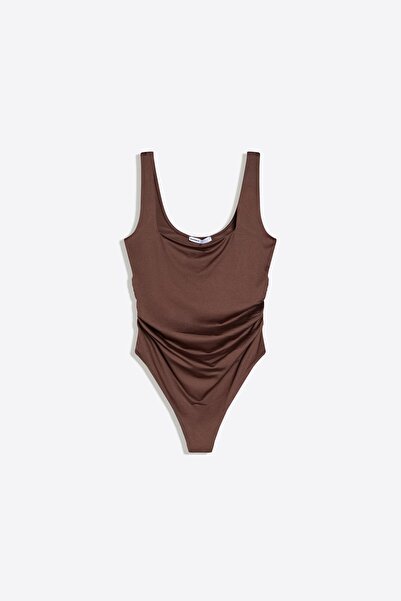 Bershka Askılı kare yaka body