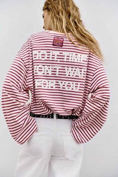 Pull & Bear Striped text T-shirt