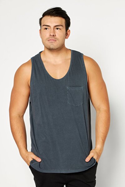 CELIO Men Round Neckline Sleeveless Solid Vest, Dark Grey