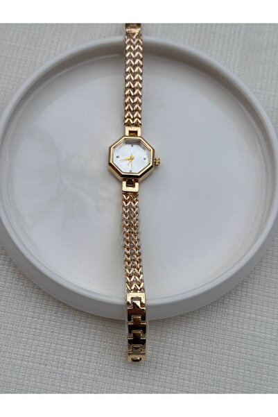 Betüştakıevi Elegant Gold Women's Wristwatch – Polygonal Case & White Dial