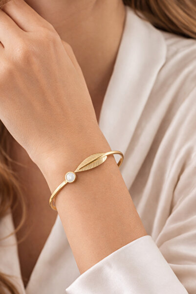 Zeraf Takı Zeraf Yaprak Detaylı Altın Kaplama Vip 316L Çelik Kelepçe Bileklik