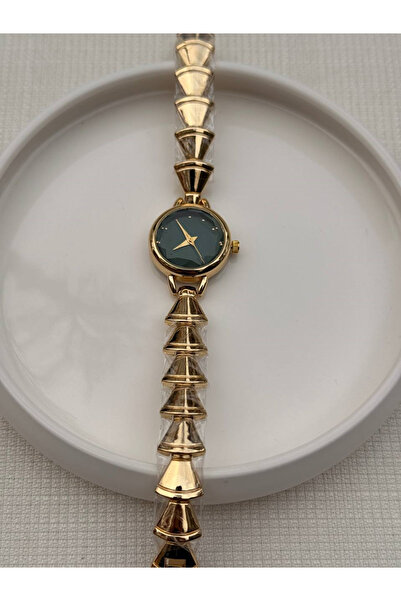 Betüştakıevi Gold Women's Wristwatch – Stylish Model with Green Dial