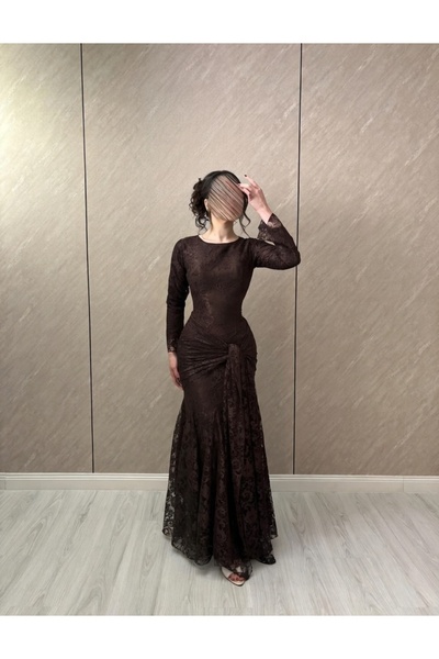 elin فستان سهرة دانتيل بني باستيل بقصة ميرميد