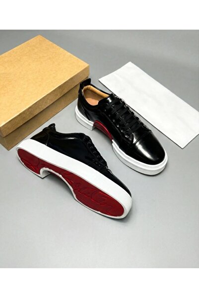 EXCLUSIVE STYLE Sneakers made of glossy black eco- Leather , white sole and r...