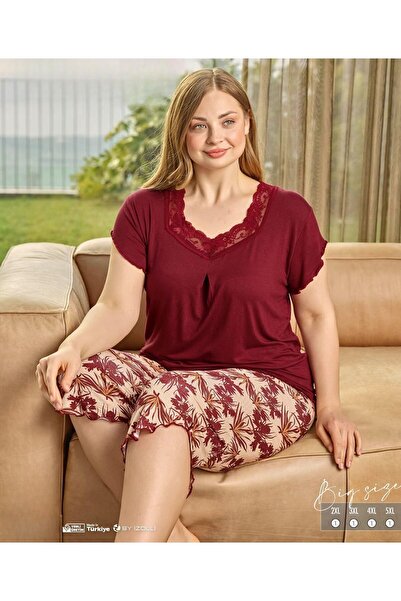 İpek Women's Short Sleeve Capri Lace Collar Plus Size Pajama Set