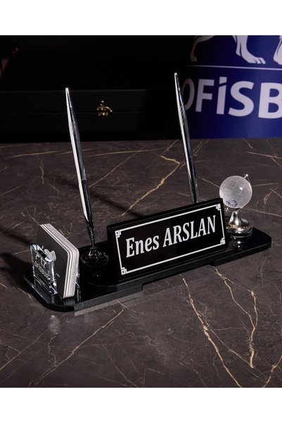 ofisbura Dünyalı Kristal Masa İsimliği | Siyah Cam – Gümüş Detay | Kişiye Özel