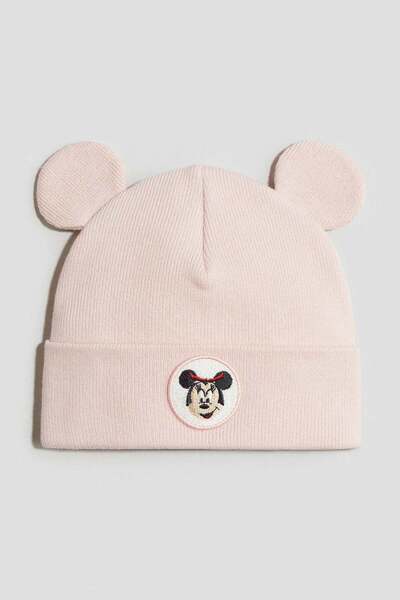 H&M قبعة مطرزة