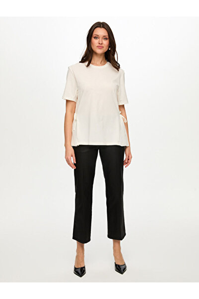 Faik Sönmez Yanları Dokuma Pilise Detaylı Yuvarlak Yaka T-Shırt S26TSH053