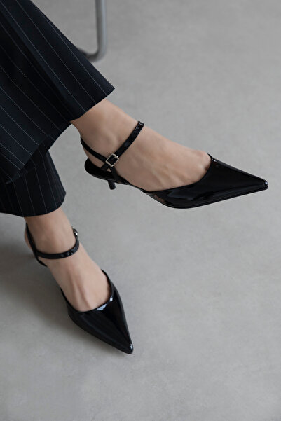 STRASWANS Melvin Women's Heeled Patent Leather Shoes Black