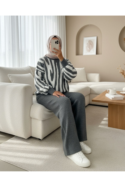 HİJABAYA Φαρδιά πλεκτά παντελόνια