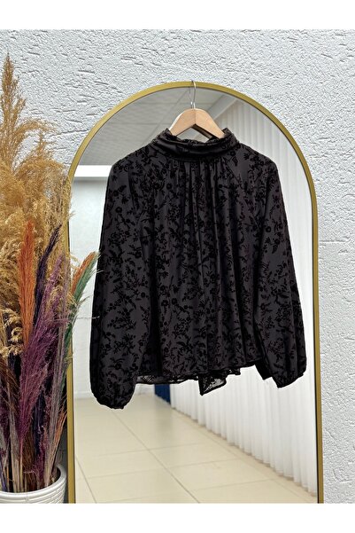 MİHRA STORE Rose Patterned Pleated Crisp Blouse with Ruffles on the Front-Ek7...