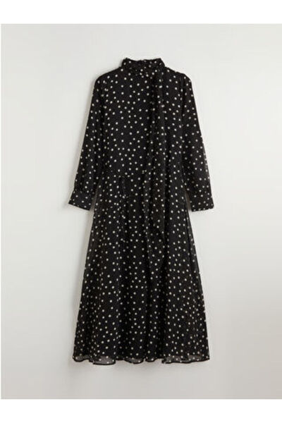 LC Waikiki Siyah Dik Yaka Puantiyeli Kuşaklı A Kesim Elbise