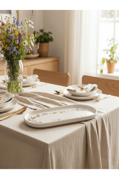 Floral Luhpar Oval Ceramic Serving Plate – 25 × 11.5 cm