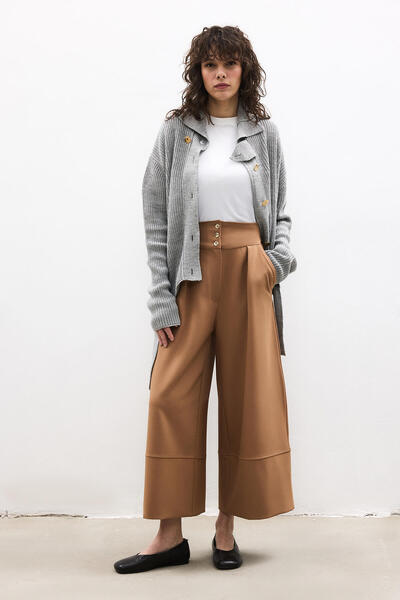 Touché Privé Pleated High Waist Trousers