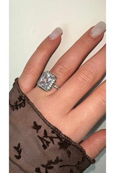GLARE JEWELRY CO Gümüş Rodyumlu Baget Tektaş Lüks Yüzük