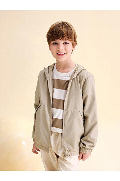 LC Waikiki منتجات فريزن ستور التي لا مثيل لها I تي شيرت للأولاد من نوع I Zero...