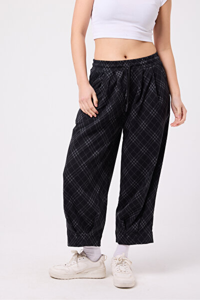 Superbluemexico Women's Street Style Baggy Trousers with Cuff Detail
