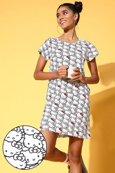 Clovia Graphic Print Short Nighty in White - 100% Cotton