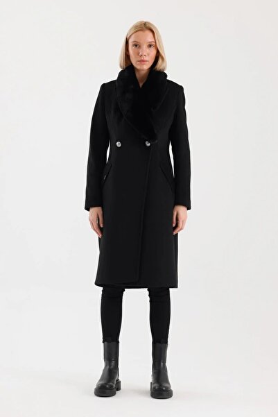 Zühre Black Stamp Coat with Fur Collar Pocket Detail 13092