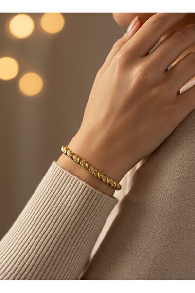 incitanesii Burgu Form Taş Detaylı Altın Renk Kadın Bileklik – Zarif ve Işılt...
