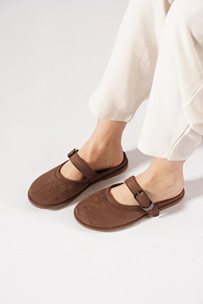 Moda Pie Portise Women's Closed Front Scarf with Buckle, Brown Suede