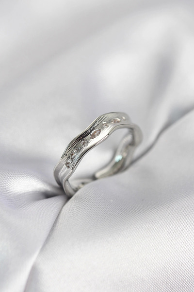 My Reality Fashion خاتم نسائي فضي اللون بتصميم قطرة الماء مرصع بحجر الزركون