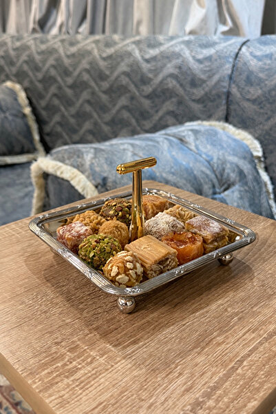 Palaces Silver & Gold Nut Carrier