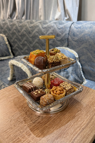 Palaces Silver & Gold Nut Carrier