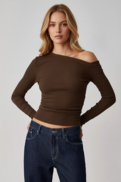 İntive Lingerie Women's Seasonal Asymmetrical Blouse