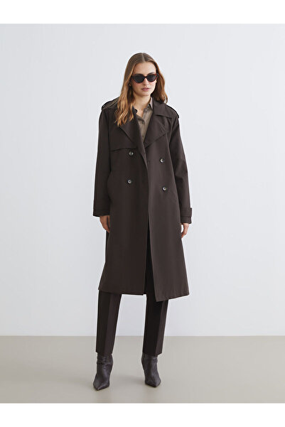 LC Waikiki معطف نسائي بني اللون من مجموعة ميرال بياقة مزدوجة الصدر