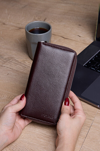 Lysande Genuine Leather Unisex Wallet with Phone Compartment and 15 Card Holders