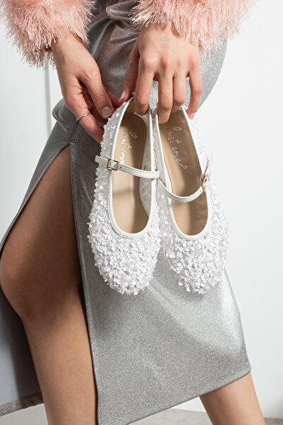 Best Cover ALYA Beyaz Pullu Simli Payetli Toka Detaylı Babet